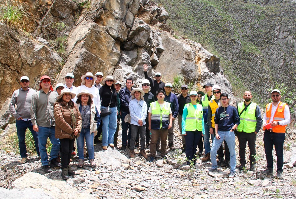 POSIBLES POSTORES A CONSTRUCCIÓN DE PRESA CHONTA QUEDARON SATISFECHOS CON VISITA TÉCNICA – RCR Peru