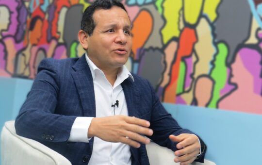 ADVIERTEN QUE EJECUTIVO DA MUESTRAS DE ALIARSE CON EL CONGRESO PARA AMPLIAR REINFO A FAVOR DE LA MINERÍA ILEGAL – RCR Peru