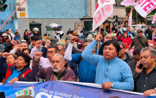 SUTEP ACATA PARO NACIONAL DE 24 HORAS EN EXIGENCIA DE MAYORES RECURSOS PARA EDUCACIÓN, AUMENTO SALARIAL Y PENSIONES DIGNAS – RCR Peru
