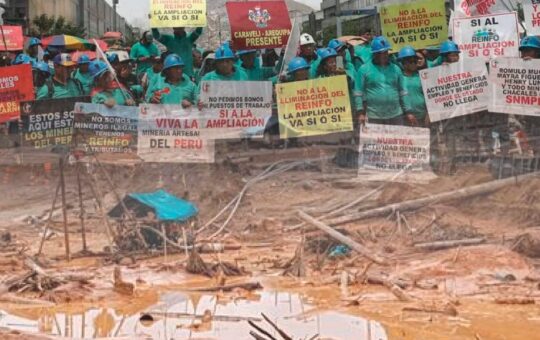 AMPLIACIÓN DEL REINFO PROLONGA LA ILEGALIDAD EN EL PAÍS Y AFECTA A TODOS LOS PERUANOS – RCR Peru