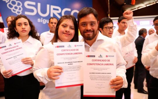 VEINTE PERSONAS CON DISCAPACIDAD RECIBEN CERTIFICADOS DE COMPETENCIAS LABORALES – RCR Peru
