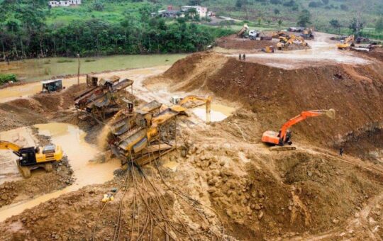 MAFIAS DE MINERÍA ILEGAL INGRESAN POR LA FRONTERA PARA OPERAR EN ZONAS COMO EL TINGO, SINCHAO, CHUGUR, JAÉN Y SAN IGNACIO – RCR Peru