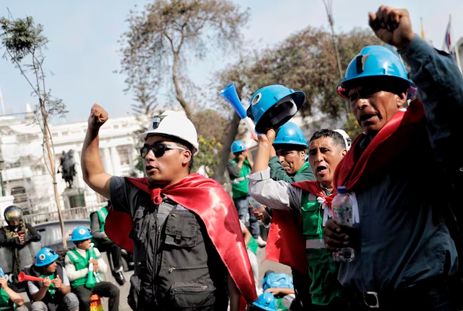 AMPLIAR EL REINFO VULNERA Y QUIEBRA LA SEGURIDAD JURÍDICA – RCR Peru