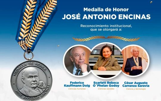 DERRAMA MAGISTERIAL ENTREGÓ MEDALLA “JOSE ANTONIO ENCINAS” A TRES DESTACADOS INTELECTUALES – RCR Peru