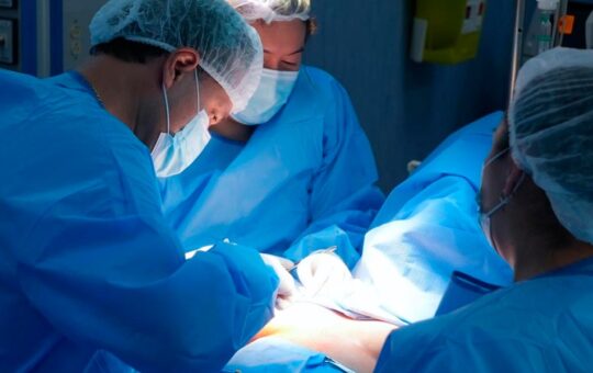 AL AÑO SE DETECTAN 80 MIL CASOS DE CÁNCER EN PERÚ Y 40 MIL PERSONAS FALLECEN POR LA ENFERMEDAD – RCR Peru