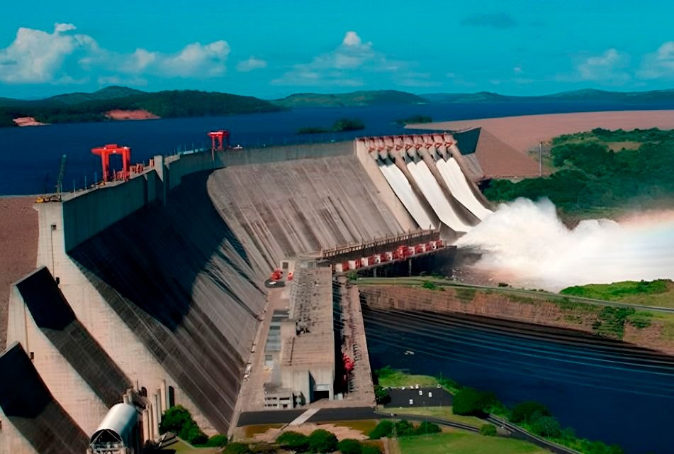 UNIVERSIDAD NACIONAL DE CAJAMARCA SALUDA EL COMPROMISO DEL PRESIDENTE JERÍ CON PRESA DE CHONTA – RCR Peru