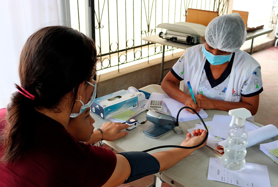 EXISTE UNA BRECHA GRANDE DE ESPECIALISTAS EN SALUD CONCENTRADOS EN GRANDES CIUDADES – RCR Peru