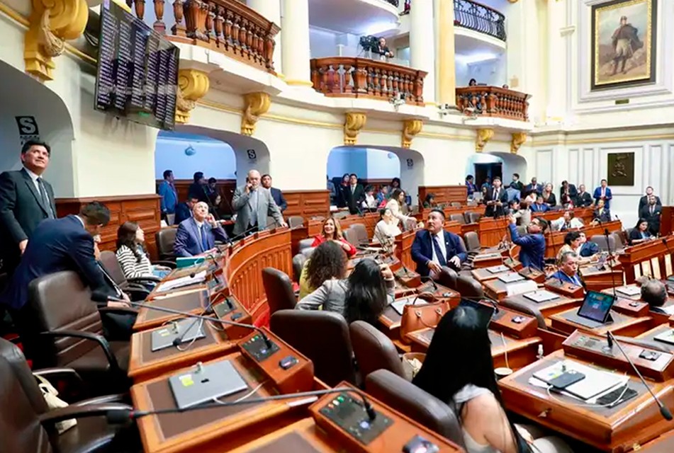 RECORTE EN GASTO DE CAPITAL PARA 2026 PONE EN RIESGO OBRAS Y PROYECTOS CLAVE DEL SECTOR SALUD – RCR Peru