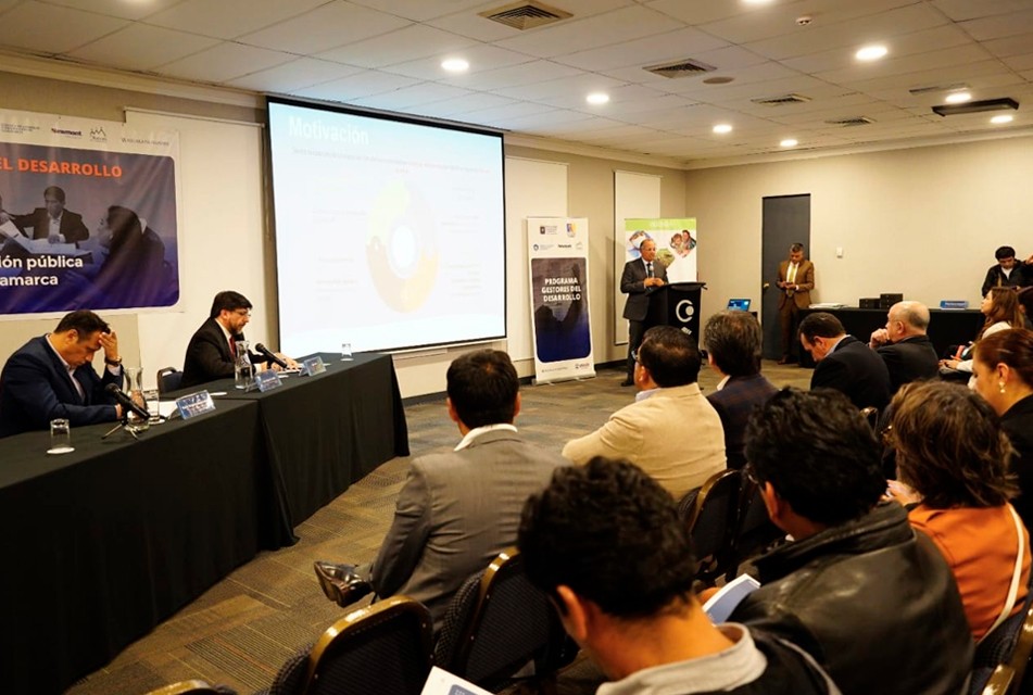 NEWMONT ALAC IMPULSA CAPACITACIÓN A FUNCIONARIOS PÚBLICOS EN MECANISMO DE OBRAS POR IMPUESTOS Y CONTRATACIONES DEL ESTADO – RCR Peru