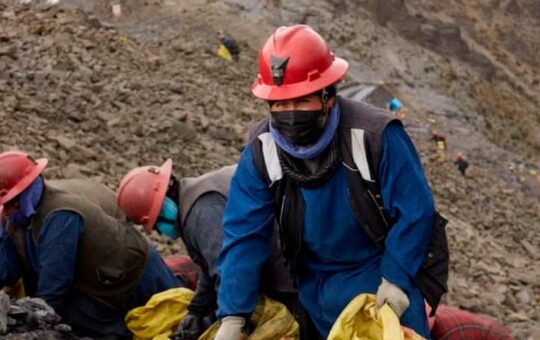 AMPLIACIÓN DEL REINFO HASTA EL 2026 ES UN TREMENDO INCENTIVO PARA QUE SIGA AVANZANDO EL CRIMEN ORGANIZADO DE LA MANO CON LA MINERÍA ILEGAL – RCR Peru