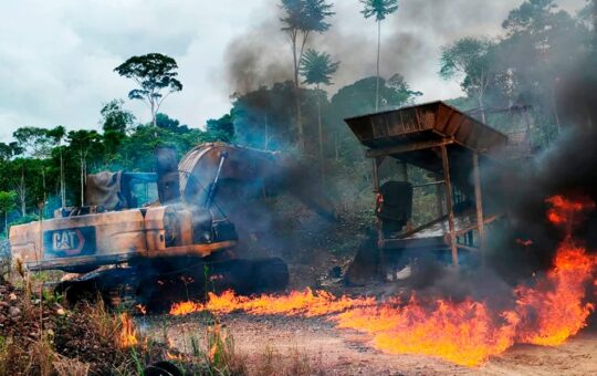 PERÚ Y ECUADOR SE UNEN PARA ENFRENTAR MINERÍA ILEGAL TRANSFRONTERIZA – RCR Peru