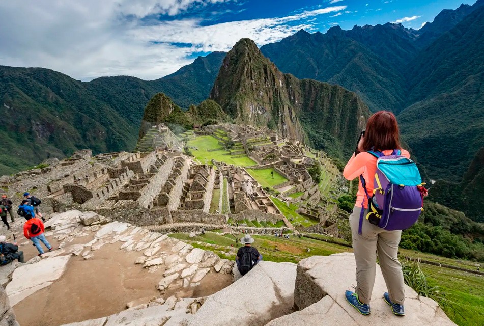 MACHU PICCHU TODAVÍA NO RECUPERA EL FLUJO DE TURISTAS QUE TENÍA ANTES DE LA PANDEMIA DEL COVID 19 – RCR Peru