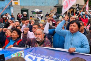 SUTEP CONVOCA MOVILIZACIÓN NACIONAL ESTE 18 DE DICIEMBRE POR INCUMPLIMIENTO DE ACUERDOS Y PENSIONES DIGNAS – RCR Peru