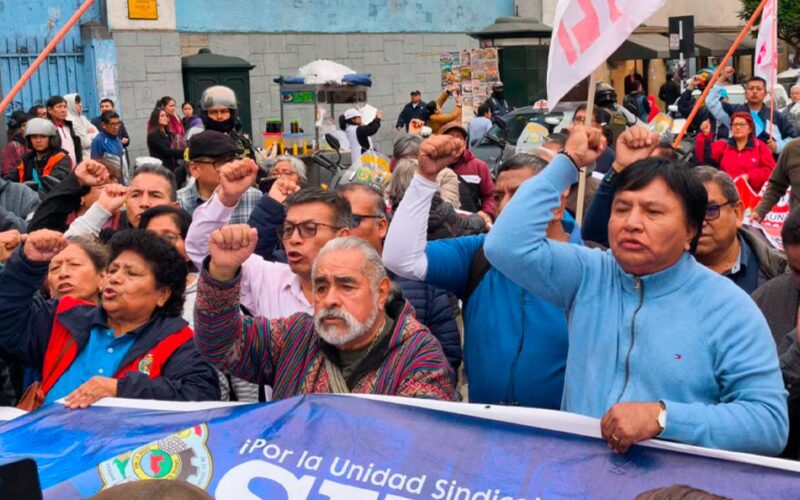 SUTEP CONVOCA MOVILIZACIÓN NACIONAL ESTE 18 DE DICIEMBRE POR INCUMPLIMIENTO DE ACUERDOS Y PENSIONES DIGNAS – RCR Peru