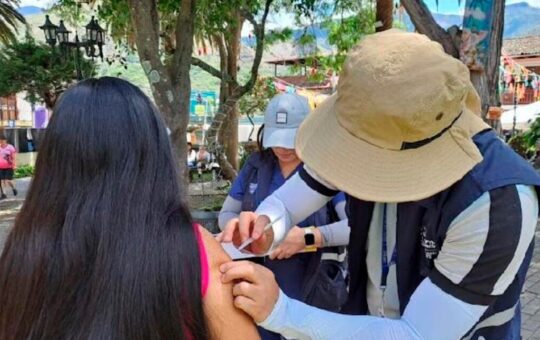 ESPECIALISTA DEL INS PIDE REFORZAR PREVENCIÓN EN VULNERABLES Y ACLARA QUE INFLUENZA H3N2 SUBCLADO K  NO TIENE RELACIÓN CON COVID-19 – RCR Peru