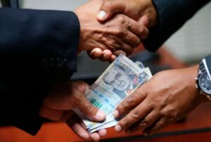 LA CORRUPCIÓN ES UNA CASCADA QUE LLEGA A LAS REGIONES Y DISTRITOS – RCR Peru