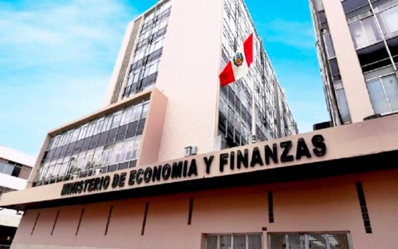 MEF APROBÓ VALOR DE UNIDAD IMPOSITIVA TRIBUTARIA EN S/ 5,500 PARA EL 2026 – RCR Peru