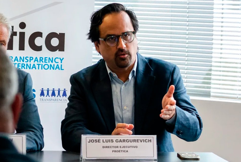 ENCUESTA DE PROÉTICA REVELA QUE LA CORRUPCIÓN ES PERCIBIDA COMO EL PRINCIPAL PROBLEMA DEL PAÍS – RCR Peru