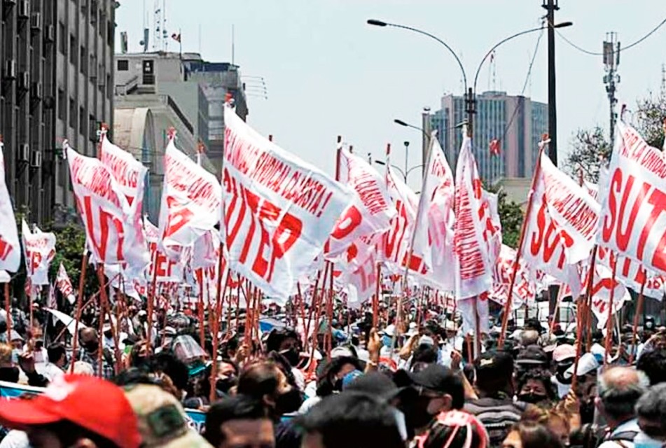 SUTEP CONVOCA MOVILIZACIÓN NACIONAL DEL MAGISTERIO POR INCUMPLIMIENTOS ECONÓMICOS DEL ESTADO ESTE 18 DE DICIEMBRE – RCR Peru
