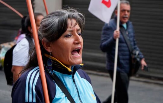 SUTEP SE MOVILIZÓ A NIVEL NACIONAL ANTE ABANDONO A LA EDUCACIÓN POR AUTORIDADES – RCR Peru