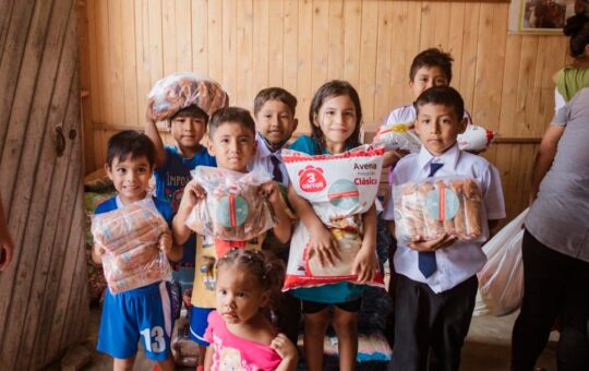 BANCO DE ALIMENTOS DEL PERÚ LLEVA EL AMOR Y EL COMPARTIR DE LA NAVIDAD A SEIS REGIONES MÁS POBRES DEL PAÍS – RCR Peru