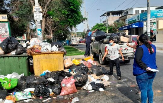 DEFENSORÍA DEL PUEBLO LIMA NORTE REFUERZA SUPERVISIÓN DE AGROQUÍMICOS, RESIDUOS SÓLIDOS Y SEGURIDAD CIUDADANA POR FIESTAS DE FIN DE AÑO – RCR Peru