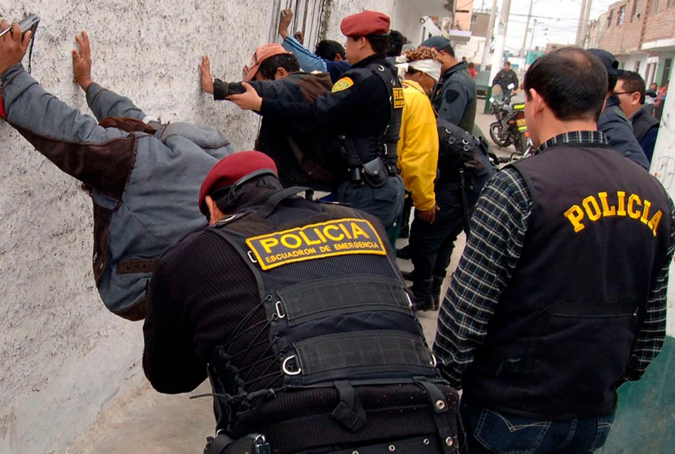 AMPLIACIÓN DEL ESTADO DE EMERGENCIA EVIDENCIA INCAPACIDAD DEL ESTADO PARA FRENAR LA INSEGURIDAD Y FORTALECE AL CRIMEN ORGANIZADO – RCR Peru