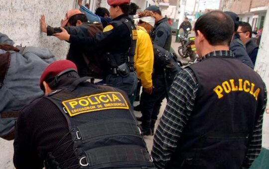 ADVIERTEN QUE EXTORSIÓN Y SICARIATO SIGUEN EN AUMENTO PESE A MEDIDAS DEL GOBIERNO – RCR Peru