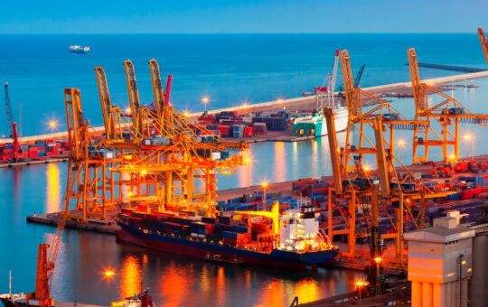 ECONOMÍA PERUANA PROYECTA ESTABILIDAD Y RÉCORD EN EXPORTACIONES PARA EL CIERRE DE 2025 – RCR Peru