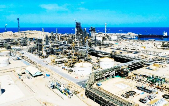 DECRETO DE URGENCIA INICIA PROCESO DE PRIVATIZACIÓN DE PETROPERÚ, AFIRMA AURELIO OCHOA – RCR Peru