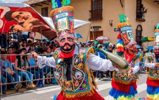 HOTELES ESTÁN PREPARADOS PARA ALBERGAR A MÁS DE 80 MIL TURISTAS EN CARNAVAL DE CAJAMARCA 2026 – RCR Peru