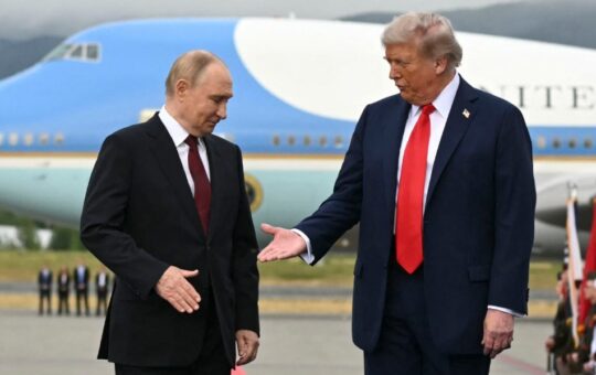 TRUMP CONFIRMA INVITACIÓN A PUTIN PARA INTEGRAR SU «CONSEJO DE PAZ» – RCR Peru