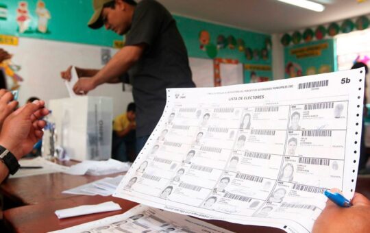 DEMANDAN DEPURAR LISTAS ELECTORALES ANTE LA PRESENCIA DE CANDIDATOS CON ANTECEDENTES PENALES QUE DAÑAN LA CREDIBILIDAD DEMOCRÁTICA – RCR Peru