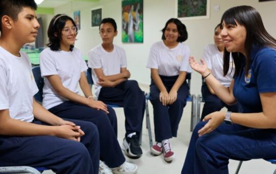 DENUNCIAN QUE SOLO EL 2 % DE INSTITUCIONES EDUCATIVAS A NIVEL NACIONAL TIENE UN PSICÓLOGO – RCR Peru