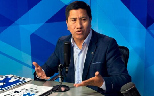 EL SENADO DEBE SER UN FRENO AL POPULISMO Y GARANTIZAR LEYES RESPONSABLES PARA EL PAÍS – RCR Peru