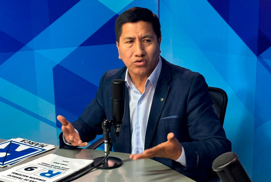 EL SENADO DEBE SER UN FRENO AL POPULISMO Y GARANTIZAR LEYES RESPONSABLES PARA EL PAÍS – RCR Peru