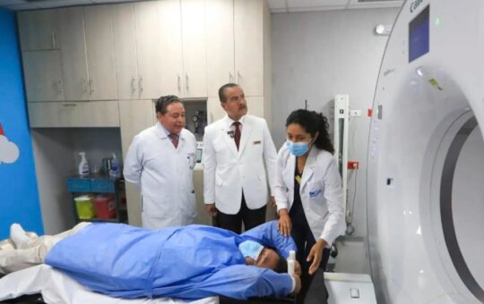 MINISTRO DE SALUD, LUIS QUIROZ AVILÉS, NO HA LOGRADO RESOLVER PRINCIPALES PROBLEMAS DEL SECTOR EN SUS 105 DÍAS DE GESTIÓN – RCR Peru