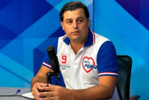 GONZALO WURST PROPONE LEVANTAMIENTO DE SECRETO BANCARIO PARA FUNCIONARIOS Y CAPACITACIONES OBLIGATORIAS – RCR Peru