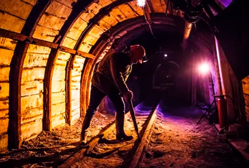 ES IMPORTANTE DESARROLLAR ASOCIATIVIDAD ENTRE PEQUEÑOS MINEROS PARA COMPETIR EN EL MERCADO – RCR Peru