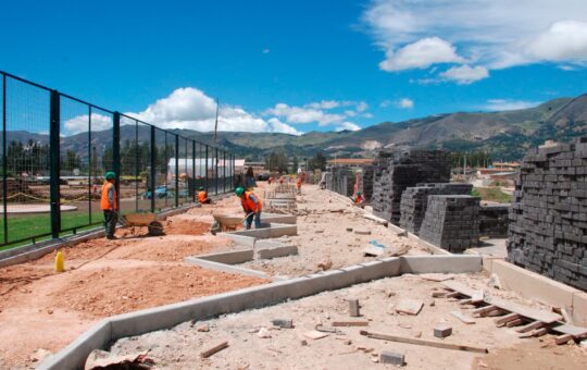 COLEGIO DE ECONOMISTAS PROPONE REFORMA LEGAL PARA RESCATAR S/ 21 MIL MILLONES EN OBRAS PARALIZADAS – RCR Peru
