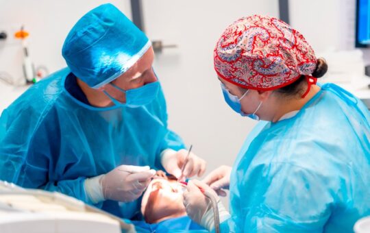 CAPACIDAD DE HOSPITALES PARA CIRUGÍAS MAXILOFACIALES VARÍA SEGÚN SU EQUIPAMIENTO Y PERSONAL ESPECIALIZADO – RCR Peru