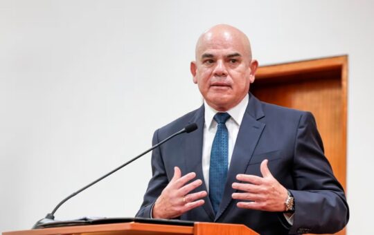 PREMIER ÁLVAREZ DESCARTA RENUNCIA A SU CARGO Y RESALTA CARÁCTER DEL PRESIDENTE JOSÉ JERÍ AL FRENTE DEL GOBIERNO – RCR Peru