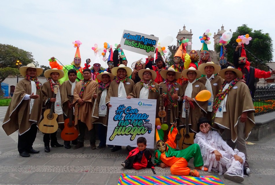 SUNAS LANZA CAMPAÑA “CON EL AGUA NO SE JUEGA” EN MARCO DEL CARNAVAL DE CAJAMARCA – RCR Peru