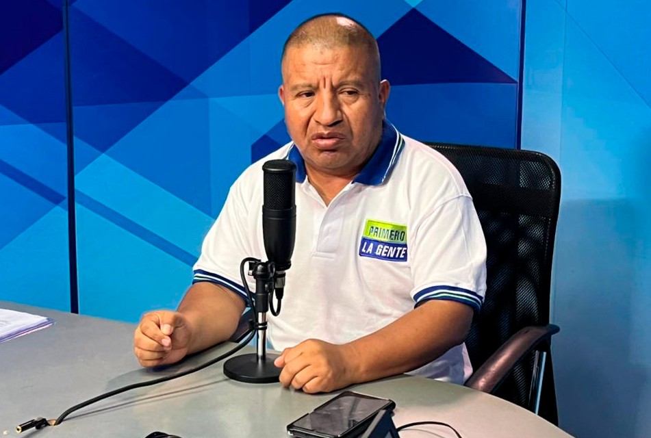 RICHARD SANTOS TILDA DE “PREPOTENTE” A MARICARMEN ALVA – RCR Peru