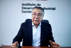 SALAZAR NISHI ADVIERTE QUE UN CAMBIO DE GABINETE PROFUNDIZARÍA LA INESTABILIDAD POLÍTICA – RCR Peru