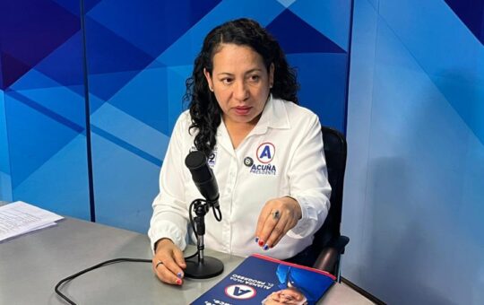 CANDIDATA REBECA CRUZ PROPONE ACABAR CON MONOPOLIO FERROVIARIO DE RAFAEL LÓPEZ ALIAGA – RCR Peru