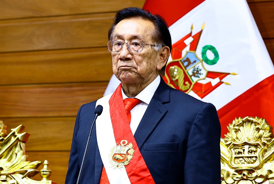 PRESIDENTE JOSÉ MARÍA BALCÁZAR ES “FRÁGIL” Y VIVE CON UNA ESPADA DE DÁMOCLES, SOSTIENE EXVICEMINISTRO HERBERTH CUBA – RCR Peru