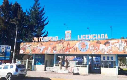 NEWMONT ALAC LIDERA CICLO DE CONFERENCIAS DEL PROGRAMA “LA INDUSTRIA A LAS AULAS” – RCR Peru