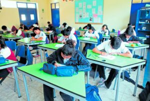 EL 6% DEL PBI QUE SE BUSCA DESTINAR PARA EL SECTOR EDUCACIÓN AHORA ES INSUFICIENTE – RCR Peru