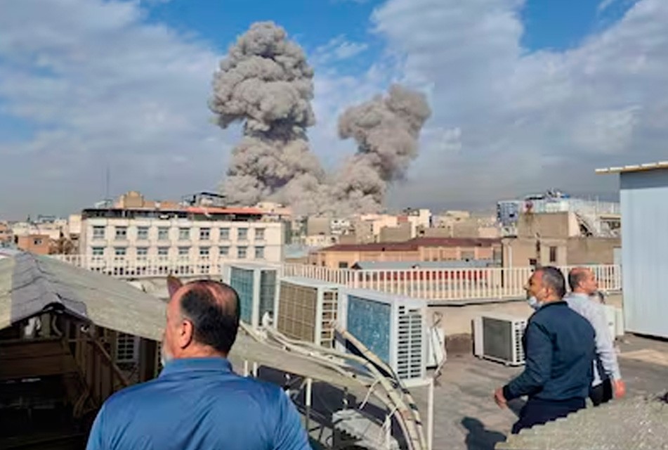 ATAQUE MASIVO DE ESTADOS UNIDOS E ISRAEL A IRÁN PARA DERRIBAR EL RÉGIMEN – RCR Peru